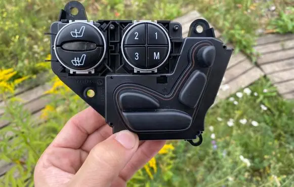 Mercedes-Benz SL R230 Seat control switch A2308211051