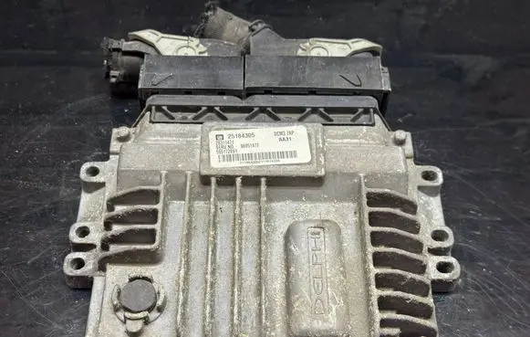 Chevrolet Captiva Engine control unit/module 25184305 28311471 96951477