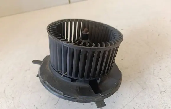 Volkswagen PASSAT B6 Heater fan/blower 1K1819015