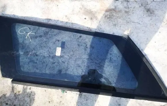 Rear side window