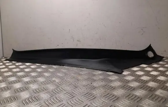 Tesla Model X Bottom trim 104732000E