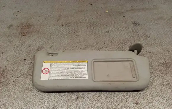 Toyota Avensis T270 Sun visor