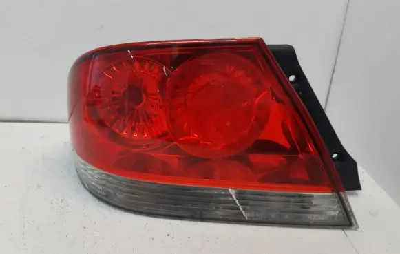 Mitsubishi Lancer Rear/tail lights P3101L