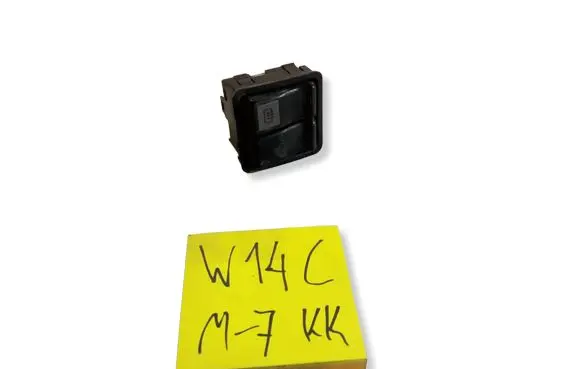Audi 80 90 B3 Other switches/knobs/shifts 605331