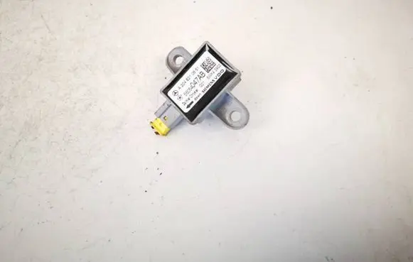 Mercedes-Benz C AMG W204 Airbag deployment crash/impact sensor a2048210651 56054047ab