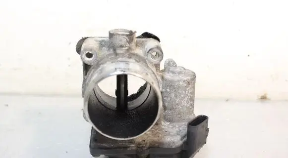 KIA Sorento Throttle body valve 