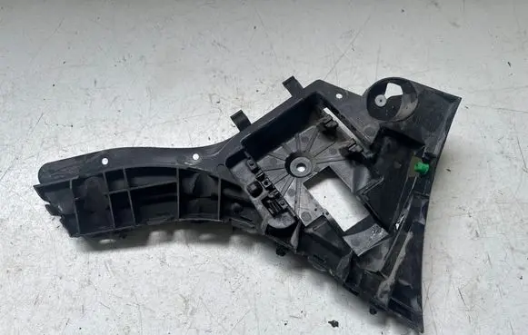 Volvo XC60 Rear bumper mounting bracket 31323763
