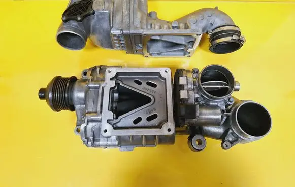 Mercedes-Benz C W203 Turbo A2710902080