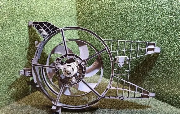 Renault Kangoo II Electric radiator cooling fan 921205638R