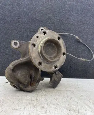 Mercedes-Benz Sprinter W906 Front wheel hub A906332 A9065403917003