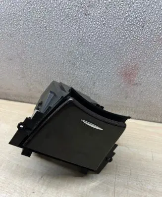 Mercedes-Benz E W211 Car ashtray A2116800350