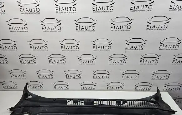 Ford Fusion II Wiper trim DS73F02216AE