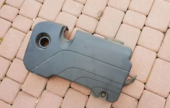 Front underbody cover/under tray