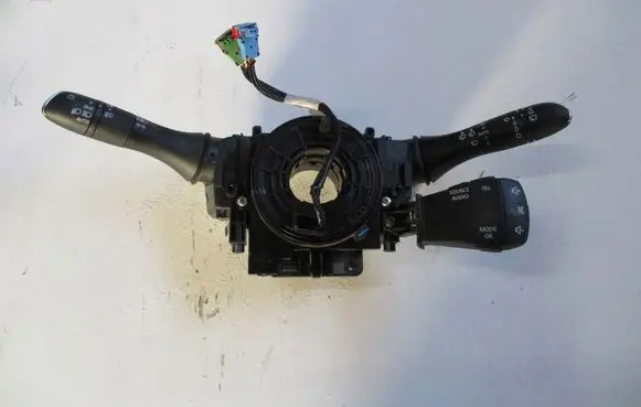 Renault Kadjar Central console control unit 
