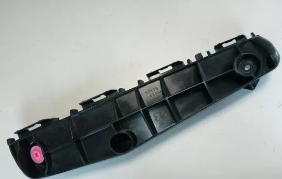 Toyota Prius (XW50) Front bumper mounting bracket 5211547050 NE69069