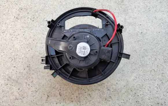 Volkswagen Golf VII Heater fan/blower 5Q1819021E28 5Q1819021E