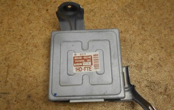 Toyota Land Cruiser (J100) Other control units/modules 8953060240