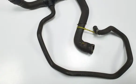 Mercedes-Benz A W169 Engine coolant pipe/hose A1698304296