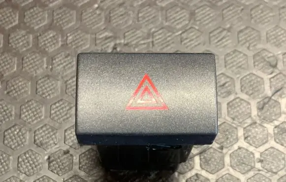 KIA Sorento Hazard light switch 864W0140