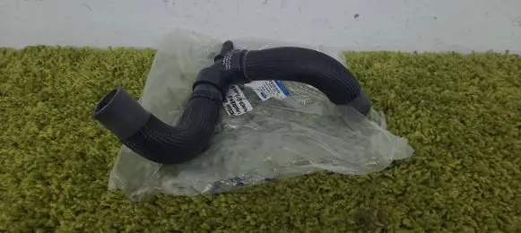 Ford Mondeo MK V Engine coolant pipe/hose Dg93-8286-lb