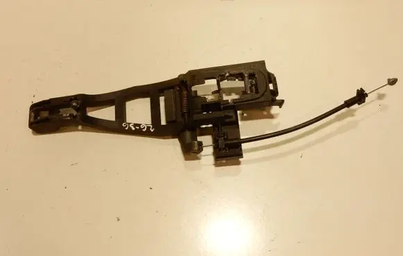 Rear door exterior handle/bracket