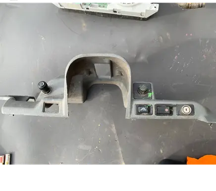 Mitsubishi Canter Air filter box cover MC140232
