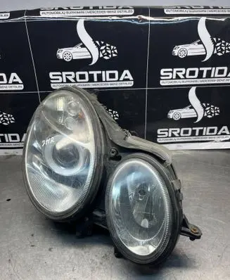 Mercedes-Benz E W211 Headlight/headlamp 20A625DCP