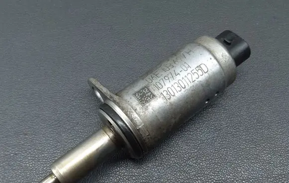 Audi A8 S8 D4 4H Camshaft vanos timing valve 06E103697H 10797401