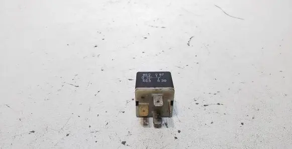 Audi A6 S6 C5 4B Other relay 431951253H