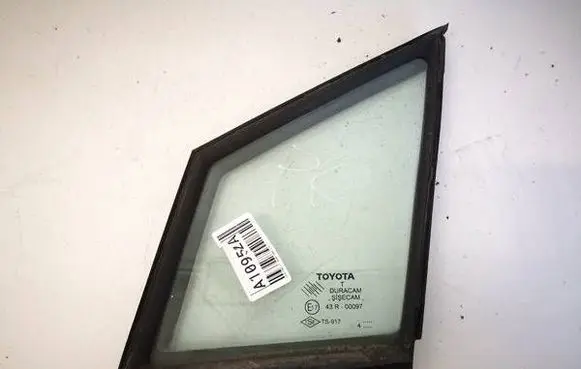 Toyota Corolla Verso AR10 Front door vent window glass four-door 682160F010