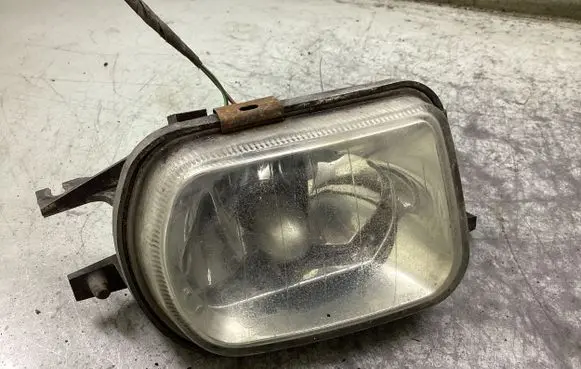 Mercedes-Benz C W203 Front fog light 2158200556 1NA00797601