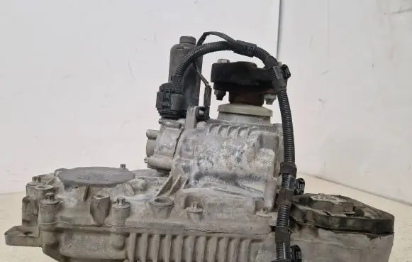 BMW X5 E70 Gearbox transfer box case 7574777 47C700