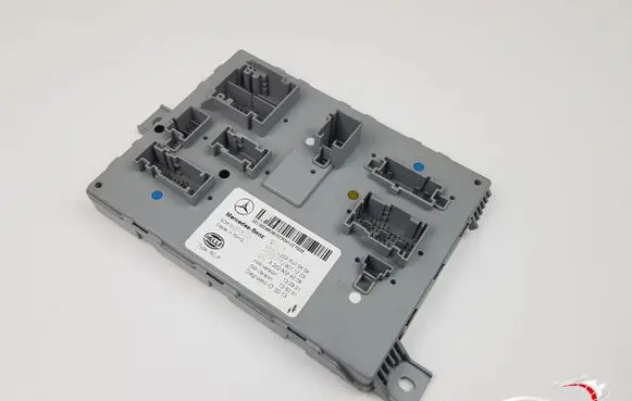 Mercedes-Benz C W205 Central body control module