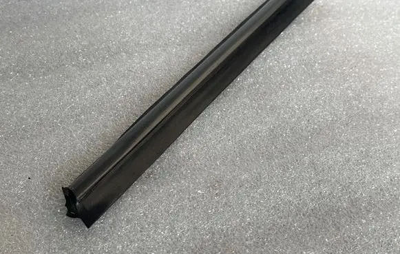 Jaguar XK8 - XKR Rubber seal loading door window/glass 