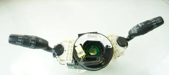 Wiper turn signal indicator stalk/switch