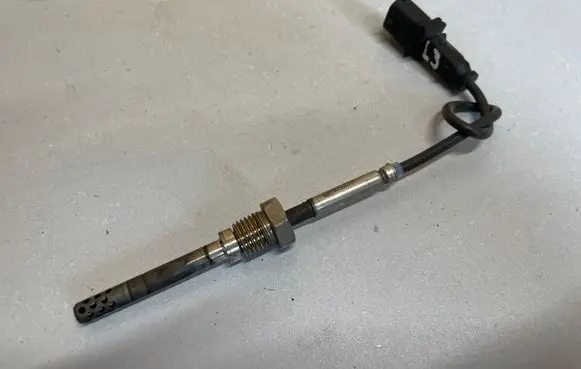 Opel Astra J Exhaust gas temperature sensor 55564977