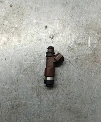 Subaru B9 Tribeca Fuel injector