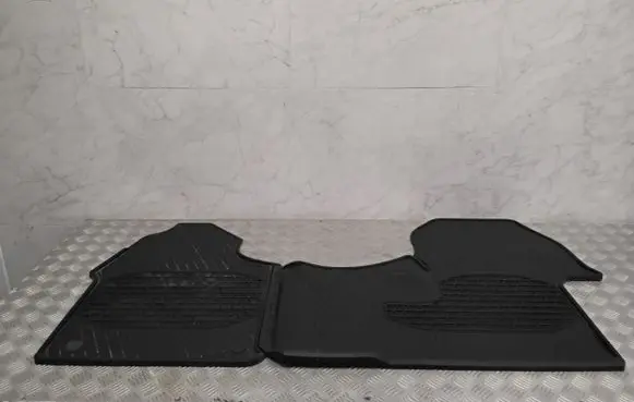 Mercedes-Benz Sprinter W907 W910 Car floor mat set A9076805501