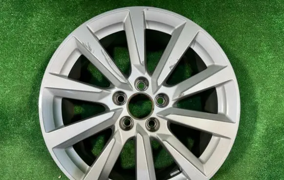 R16 alloy rim