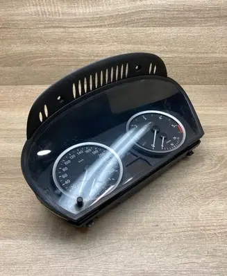 BMW 5 E60 E61 Speedometer (instrument cluster) 6958600