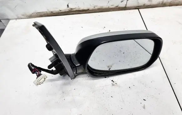 Toyota Avensis Verso Front door electric wing mirror E4012228