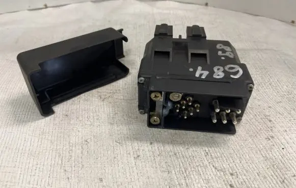 BMW 5 E34 Other control units/modules 899133 2241385