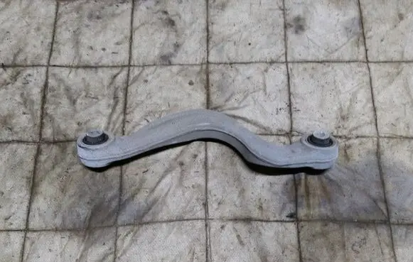 Land Rover Discovery Sport Rear control arm FH725B672AC
