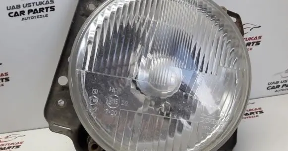 Volkswagen Golf II Headlight/headlamp 111941605A
