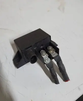 Mercedes-Benz E W211 Charging relay A0025426419 0332002167