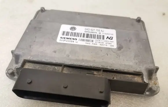 Volkswagen Touareg I Gearbox control unit/module 0AD927755AJ 5WP22084