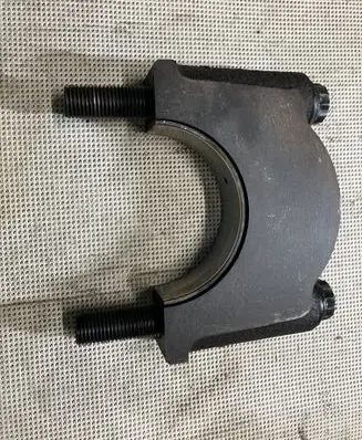 Toyota Land Cruiser (J120) Crankshaft Holder 