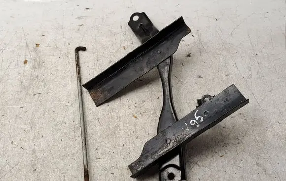 Toyota Verso Battery bracket 7440402120 7445130110