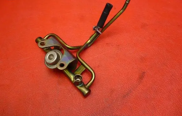 Subaru Outback Fuel main line pipe