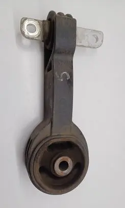 Honda Civic Engine mount bracket